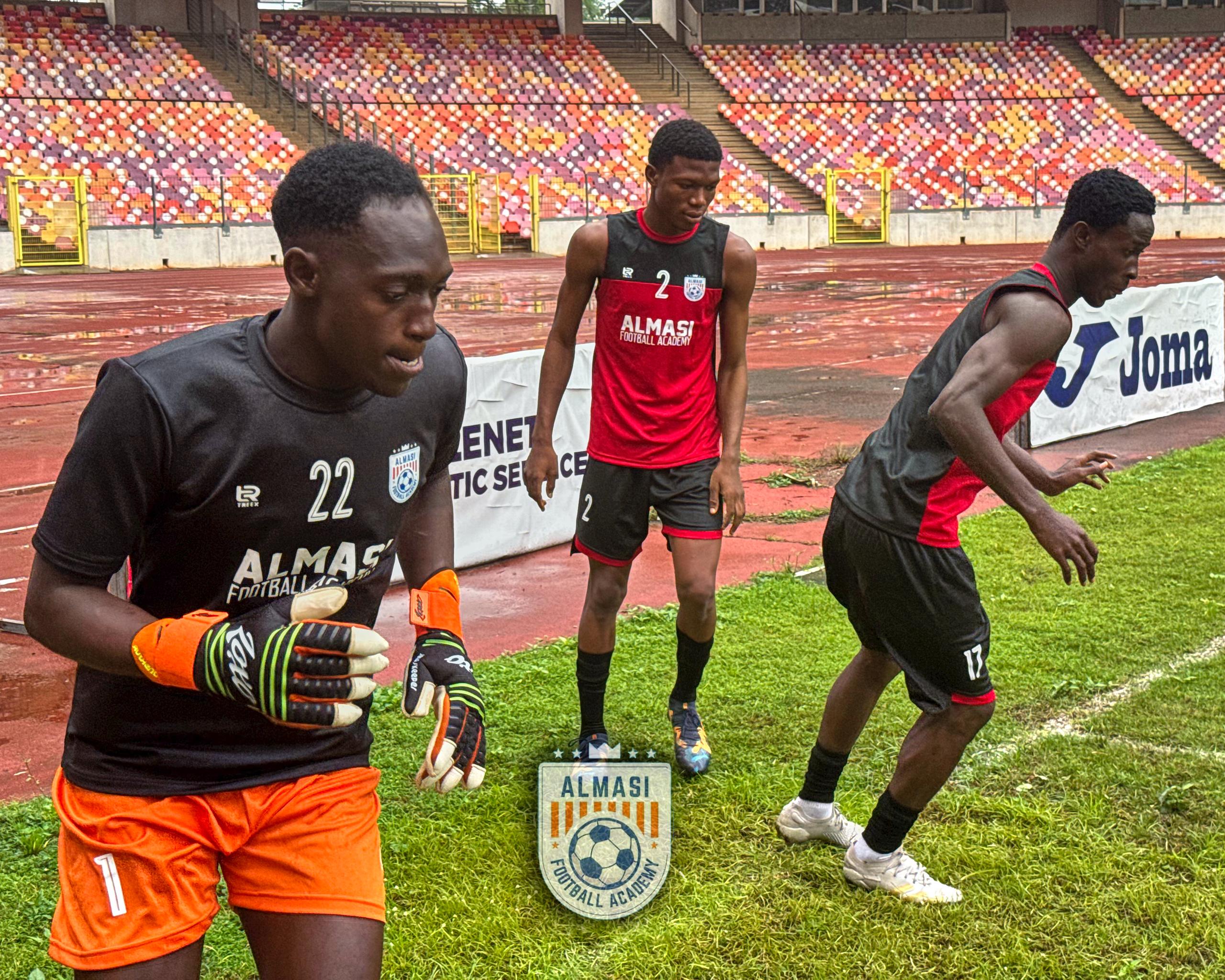 Almasi players at stadium